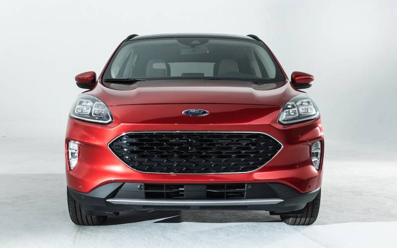 Ford Escape Titanium Hybrid 2020 | SUV Drive